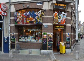 Where to Buy Comic Books Online: The 2026 Guide
