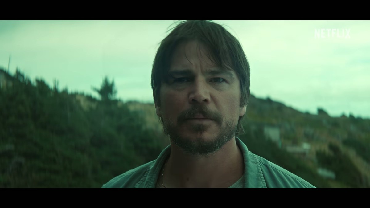 Josh Hartnett as Calvin Penney in the Netflix series Below