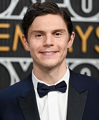 Evan Peters