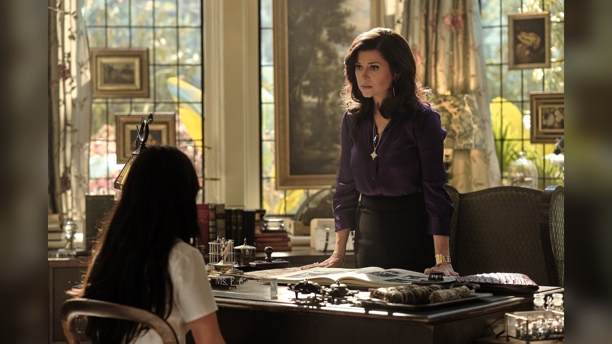 COVEN ACADEMY - “Chapter 102” (Disney/David Astorga) TIFFANI THIESSEN